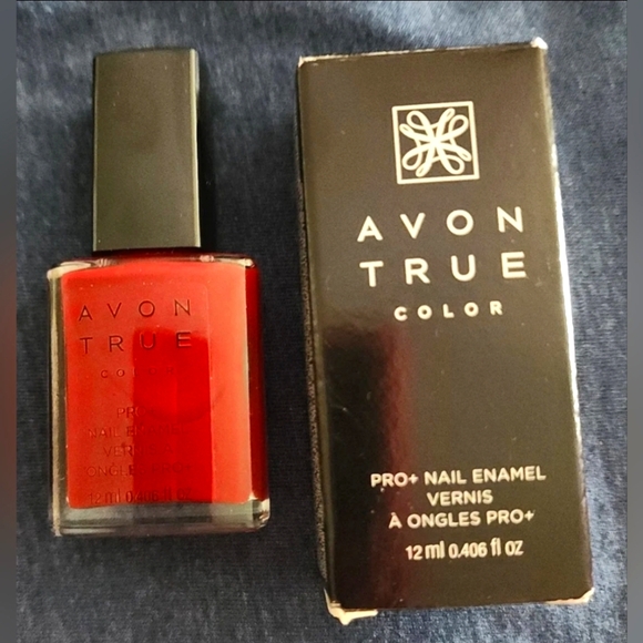NEW Avon True Color Royal Red Nail Polish - Picture 2 of 5